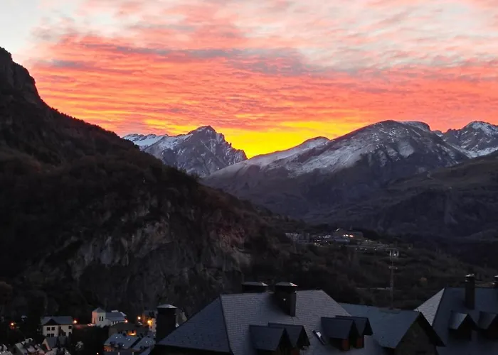 R´arco - Tucasaenlospirineos Appartamento Escarrilla